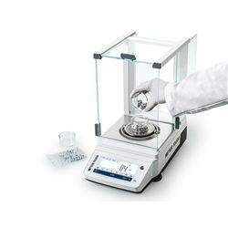 METTLER-TOLEDO Analysenwaage MA55/M Geeichte Ausführung Wägebereich 52 g Ablesbarkeit (d) 0,01 mg Eichschritt (e) 1 mg