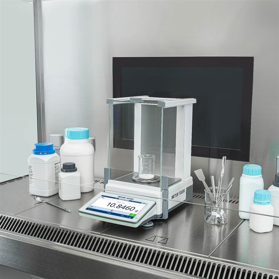 METTLER-TOLEDO Analysenwaage MX104/M Geeichte Ausführung Wägebereich 120 g Ablesbarkeit (d) 0,1 mg Eichschritt (e) 1 mg