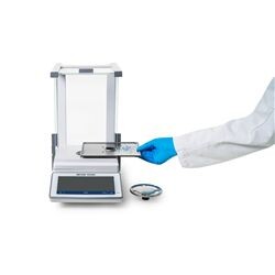 METTLER-TOLEDO Analysenwaage MX104/M Geeichte Ausführung Wägebereich 120 g Ablesbarkeit (d) 0,1 mg Eichschritt (e) 1 mg